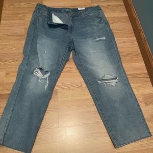 Time and Tru size 18 high rise destructed crop jeans - NWT
